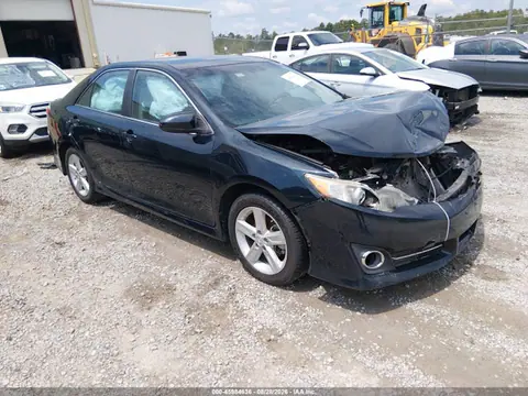4T1BF1FK6EU368975 — 2014 Toyota Camry SE, Передняя часть (Front End), фото до ремонта