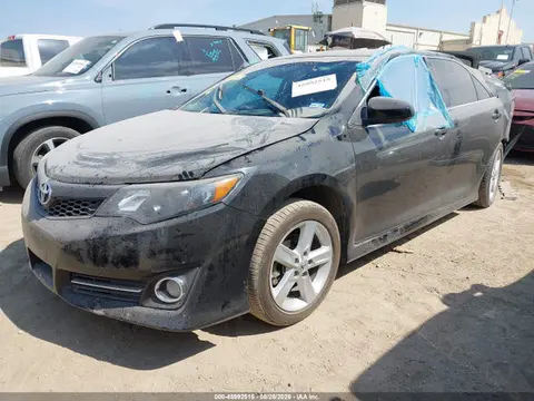 2014 Toyota CAMRY SE VIN 4T1BF1FK3EU358422 фото 2
