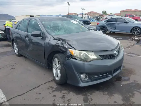 4T1BF1FK0EU461233 — 2014 Toyota Camry SE, Правый бок (Right Side), фото до ремонта