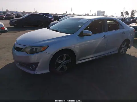 2014 Toyota CAMRY SE VIN 4T1BF1FK8EU824328 фото 2