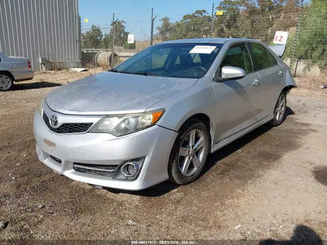 4T1BF1FK4EU455239 — 2014 Toyota Camry SE, фото 2 с аукциона IAAI 29.09.2026, Задняя часть
