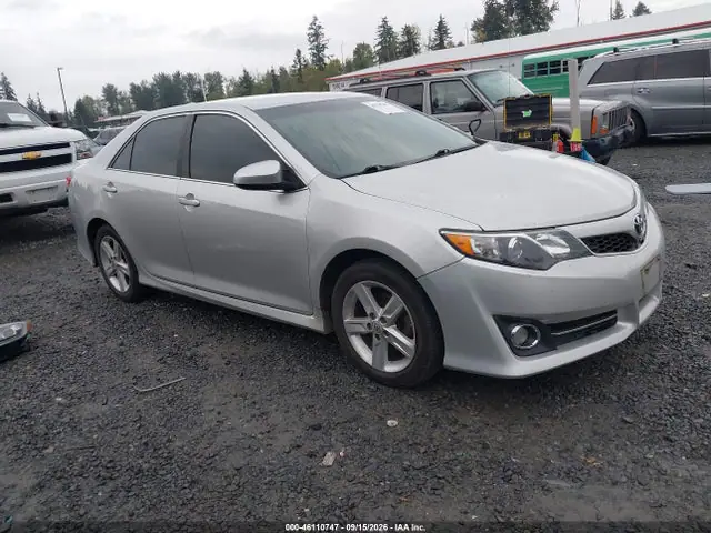 4T1BF1FK0EU397033 — 2014 Toyota Camry SE, Левый бок (Left Side), фото до ремонта