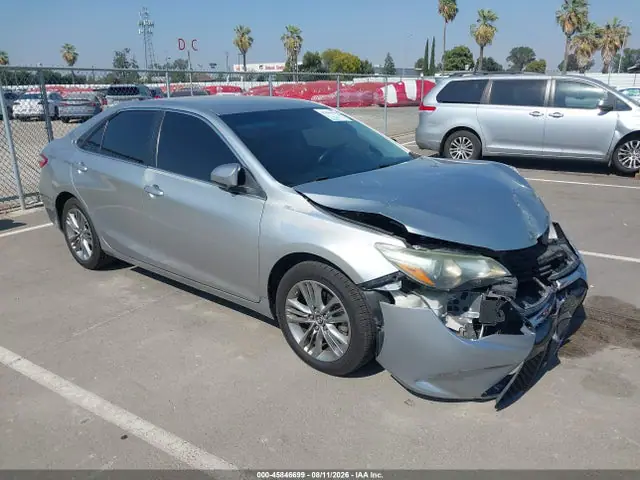 4T1BF1FKXFU034501 — 2015 Toyota Camry SE, Передняя часть (Front End), фото до ремонта