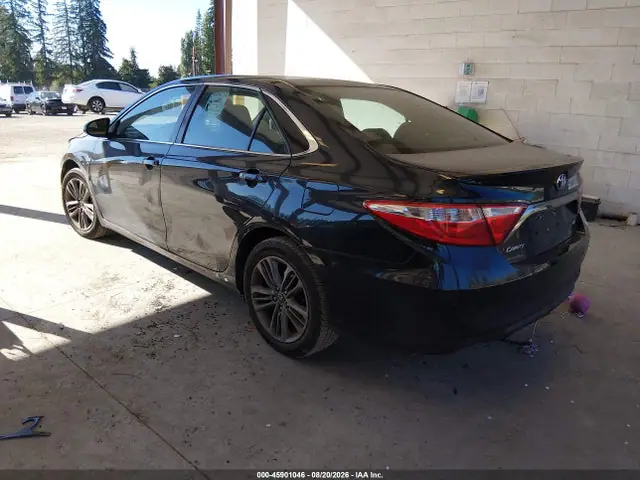 4T1BF1FK5FU917387 — 2015 Toyota Camry SE, фото 3 с аукциона IAAI 14.10.2026, Передняя часть