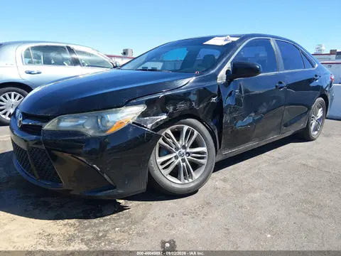 2015 Toyota CAMRY SE VIN 4T1BF1FK7FU080271 фото 2