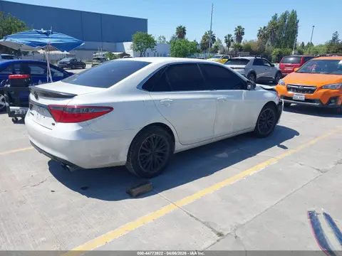 2016 Toyota CAMRY SE VIN 4T1BF1FK5GU247325 фото 4