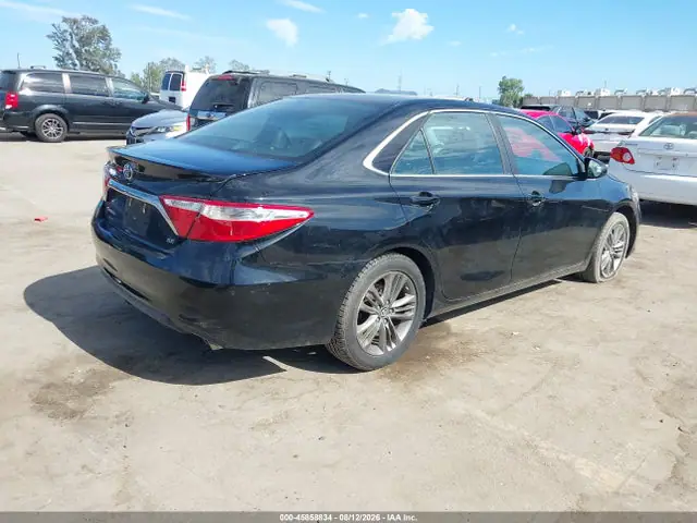 4T1BF1FK3GU577089 — 2016 Toyota Camry SE, фото 4 с аукциона IAAI 14.10.2026, Передняя часть слева