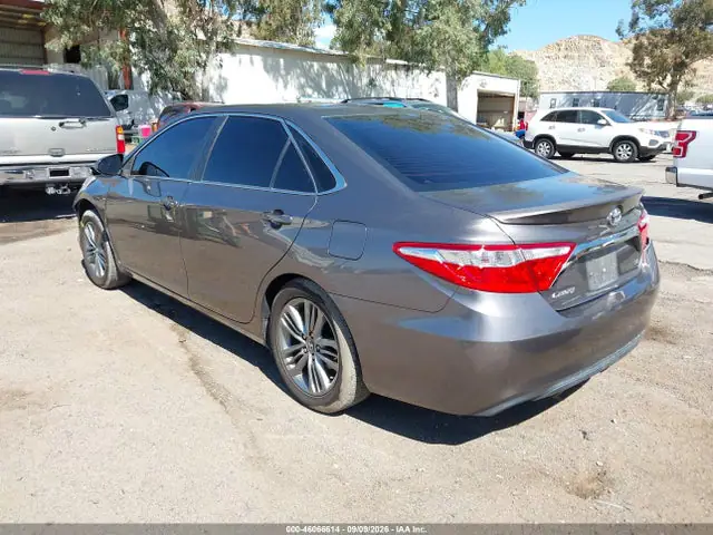 4T1BF1FK7HU352840 — 2017 Toyota Camry SE, фото 3 с аукциона IAAI 06.10.2026, Передняя часть