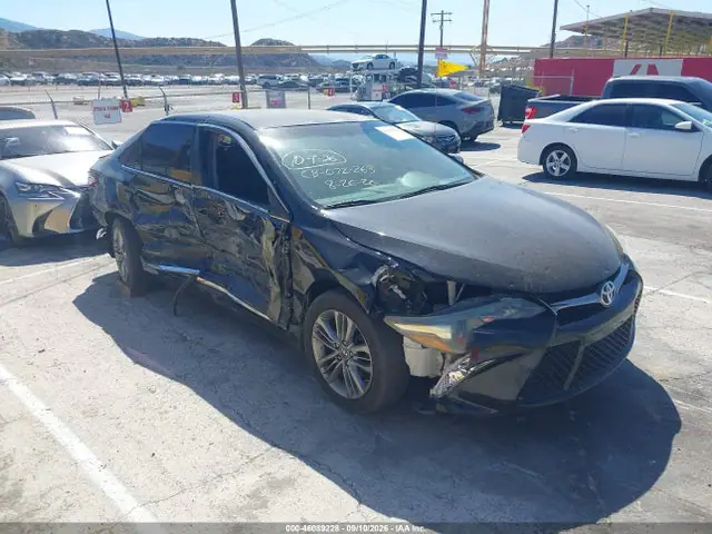4T1BF1FK7HU807041 — 2017 Toyota Camry SE, Правый бок (Right Side), фото до ремонта