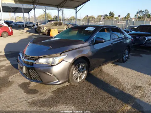 2017 Toyota CAMRY SE VIN 4T1BF1FK2HU359131 фото 2