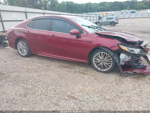4T1B11HK3JU609767 — 2018 Toyota Camry SE, Передняя часть (Front End), фото до ремонта