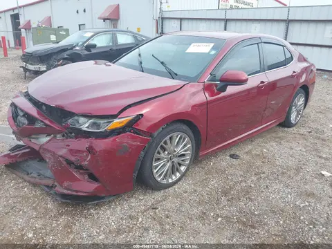 2018 Toyota CAMRY SE VIN 4T1B11HK3JU609767 фото 2