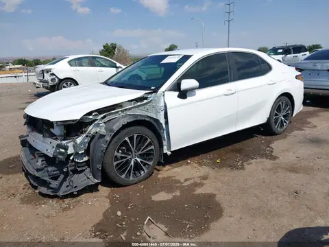 2018 Toyota CAMRY SE VIN 4T1B11HK3JU544287 фото 2