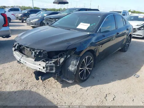2018 Toyota CAMRY SE VIN 4T1B11HK7JU141168 фото 2
