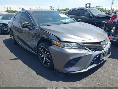 4T1B11HK4JU077204 — 2018 Toyota Camry SE, Правый бок (Right Side), фото до ремонта
