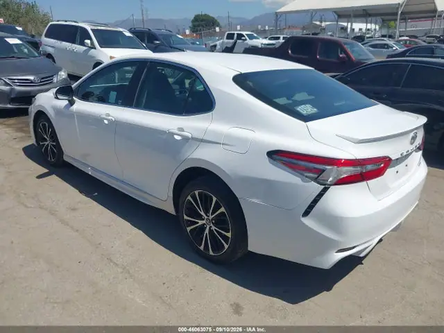 4T1B11HK6JU553050 — 2018 Toyota Camry SE, фото 3 с аукциона IAAI 30.09.2026, Задняя часть справа