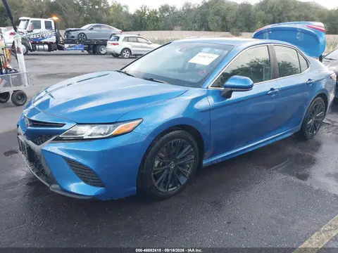 2018 Toyota CAMRY SE VIN 4T1B11HK1JU131784 фото 2