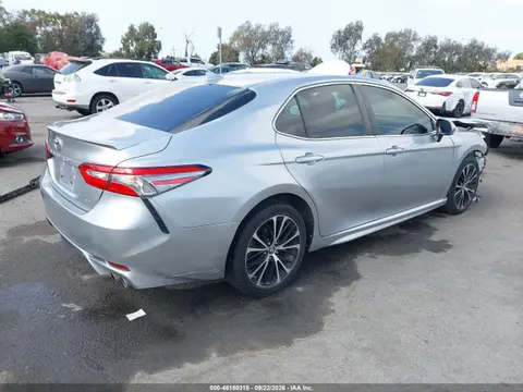2018 Toyota CAMRY SE VIN 4T1B11HK3JU063732 фото 4