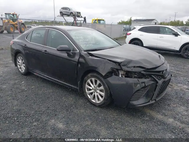 4T1B11HK3KU763381 — 2019 Toyota Camry SE, Передняя часть (Front), фото до ремонта
