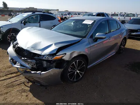 2020 Toyota CAMRY SE VIN 4T1G11AK6LU314066 фото 2