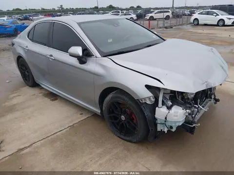 2020 Toyota CAMRY SE VIN 4T1G11AK7LU932173 фото 1