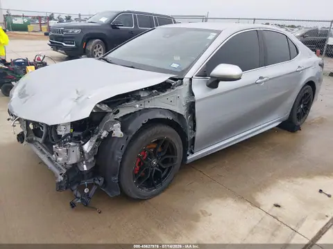 2020 Toyota CAMRY SE VIN 4T1G11AK7LU932173 фото 2