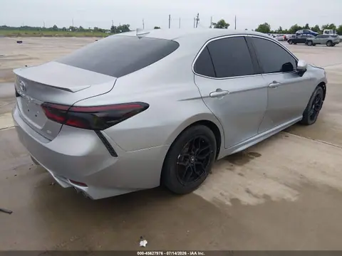 2020 Toyota CAMRY SE VIN 4T1G11AK7LU932173 фото 4