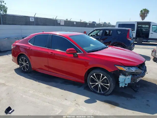 4T1G11AK4LU376498 — 2020 Toyota Camry SE, Передняя часть (Front End), фото до ремонта