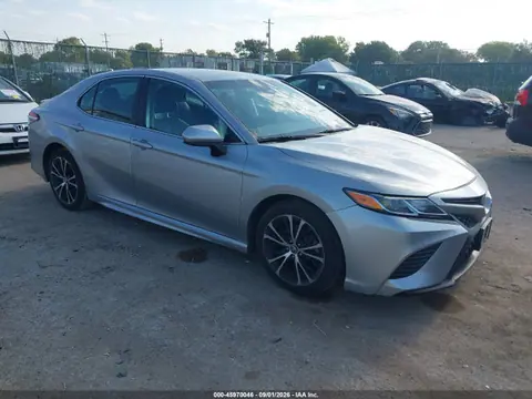 4T1G11AK4LU935242 — 2020 Toyota Camry SE, Град (Hail), фото до ремонта
