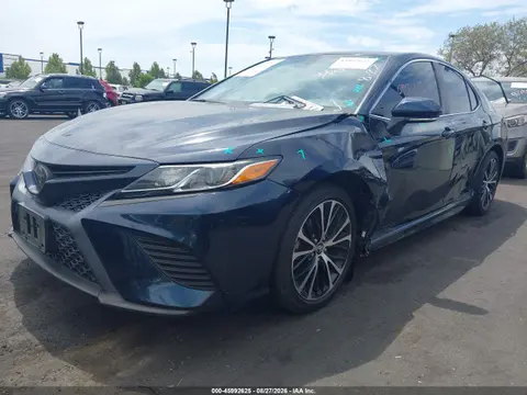 2020 Toyota CAMRY SE VIN 4T1M11AK5LU884174 фото 2