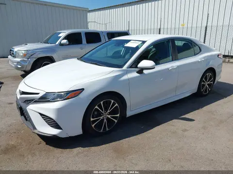 2020 Toyota CAMRY SE VIN 4T1G11AK9LU363312 фото 2
