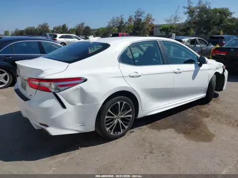 2020 Toyota CAMRY SE VIN 4T1G11AK9LU363312 фото 4