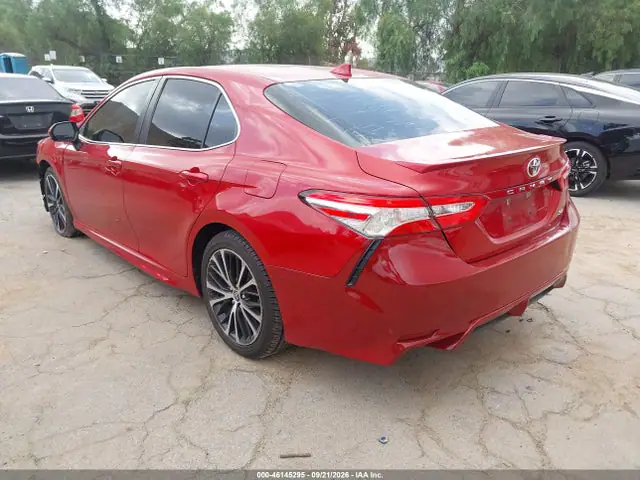 4T1G11AK9LU361916 — 2020 Toyota Camry SE, фото 3 с аукциона IAAI 29.09.2026, Передняя часть
