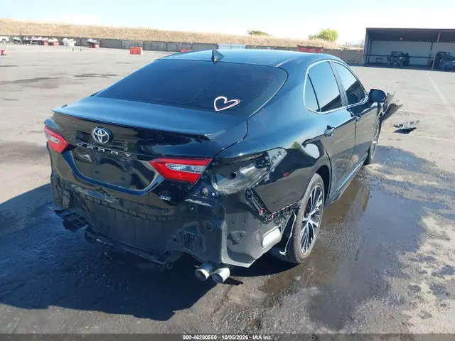 4T1G11AK1LU971020 — 2020 Toyota Camry SE, фото 4 с аукциона IAAI 14.10.2026, Передняя часть