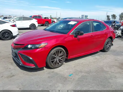 2021 Toyota CAMRY SE VIN 4T1G11AK8MU452984 фото 2