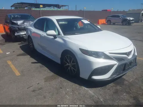 4T1G11AK7MU573778 — 2021 Toyota Camry SE, Задняя часть слева (Left Rear), фото до ремонта
