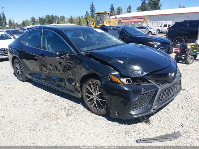 4T1G11AK8NU664138 — 2022 Toyota Camry SE, Передняя часть (Front End), фото до ремонта