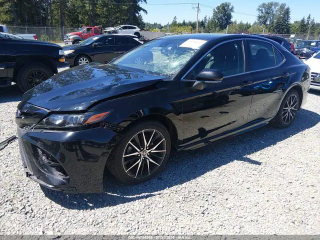 4T1G11AK8NU664138 — 2022 Toyota Camry SE, фото 2 с аукциона IAAI 30.09.2026, Передняя часть