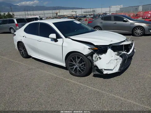 4T1G11AK8RU847612 — 2024 Toyota Camry SE, Передняя часть (Front End), фото до ремонта