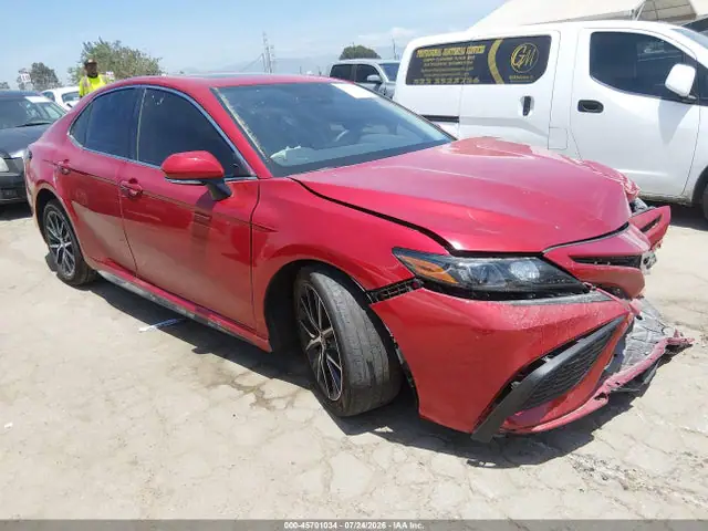 4T1G11AK5RU234007 — 2024 Toyota Camry SE, Передняя часть (Front End), фото до ремонта
