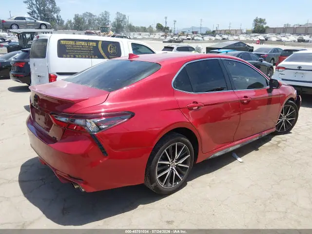 4T1G11AK5RU234007 — 2024 Toyota Camry SE, фото 4 с аукциона IAAI 14.10.2026, Передняя часть