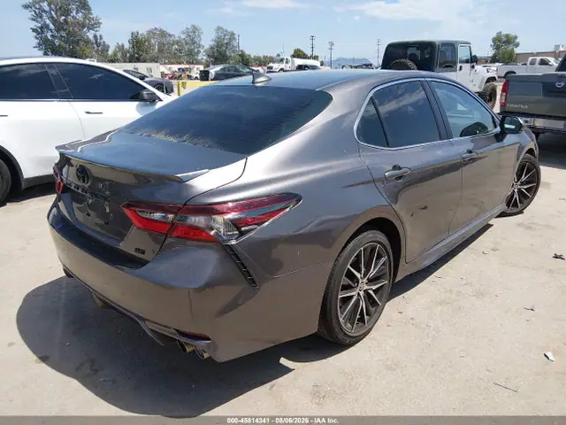 4T1G11AK0RU915658 — 2024 Toyota Camry SE, фото 4 с аукциона IAAI 30.09.2026, Передняя часть слева