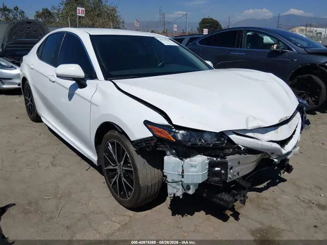 4T1G11AK6RU882505 — 2024 Toyota Camry SE, Передняя часть (Front End), фото до ремонта