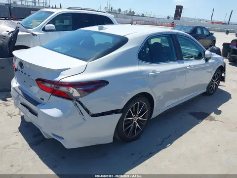 2024 Toyota CAMRY SE VIN 4T1G11AKXRU264023 фото 4