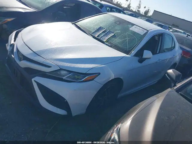 4T1G11AK8RU842569 — 2024 Toyota Camry SE, фото 2 с аукциона IAAI 30.09.2026, Правый бок