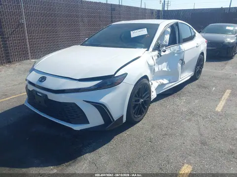 2025 Toyota CAMRY SE VIN 4T1DAACK2SU542225 фото 2