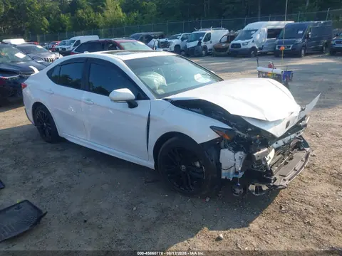 4T1DBADK2SU021887 — 2025 Toyota Camry SE, Передняя часть (Front End), фото до ремонта