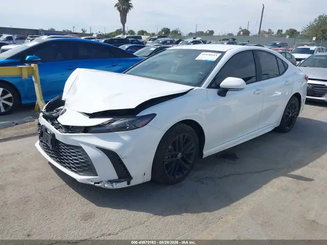 4T1DAACK1SU038023 — 2025 Toyota Camry SE, фото 2 с аукциона IAAI 14.10.2026, Передняя часть