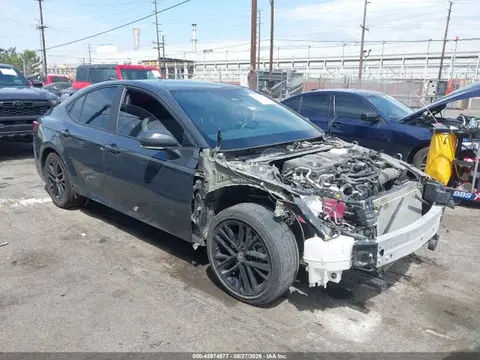 4T1DAACK1SU515596 — 2025 Toyota Camry SE, Передняя часть (Front End), фото до ремонта