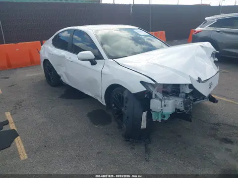 4T1DAACK5SU525726 — 2025 Toyota Camry SE, Передняя часть (Front End), фото до ремонта